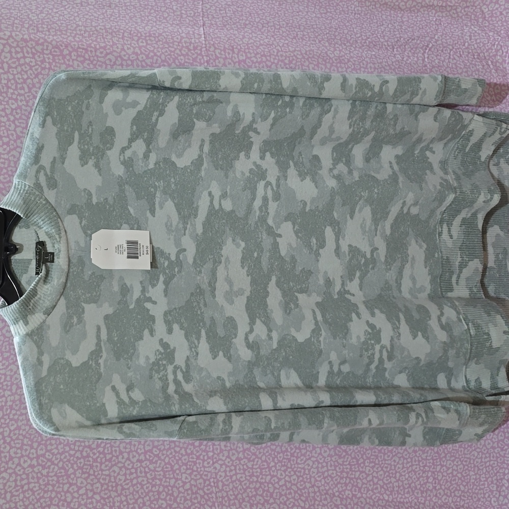 NWT-Wonderly Sweater